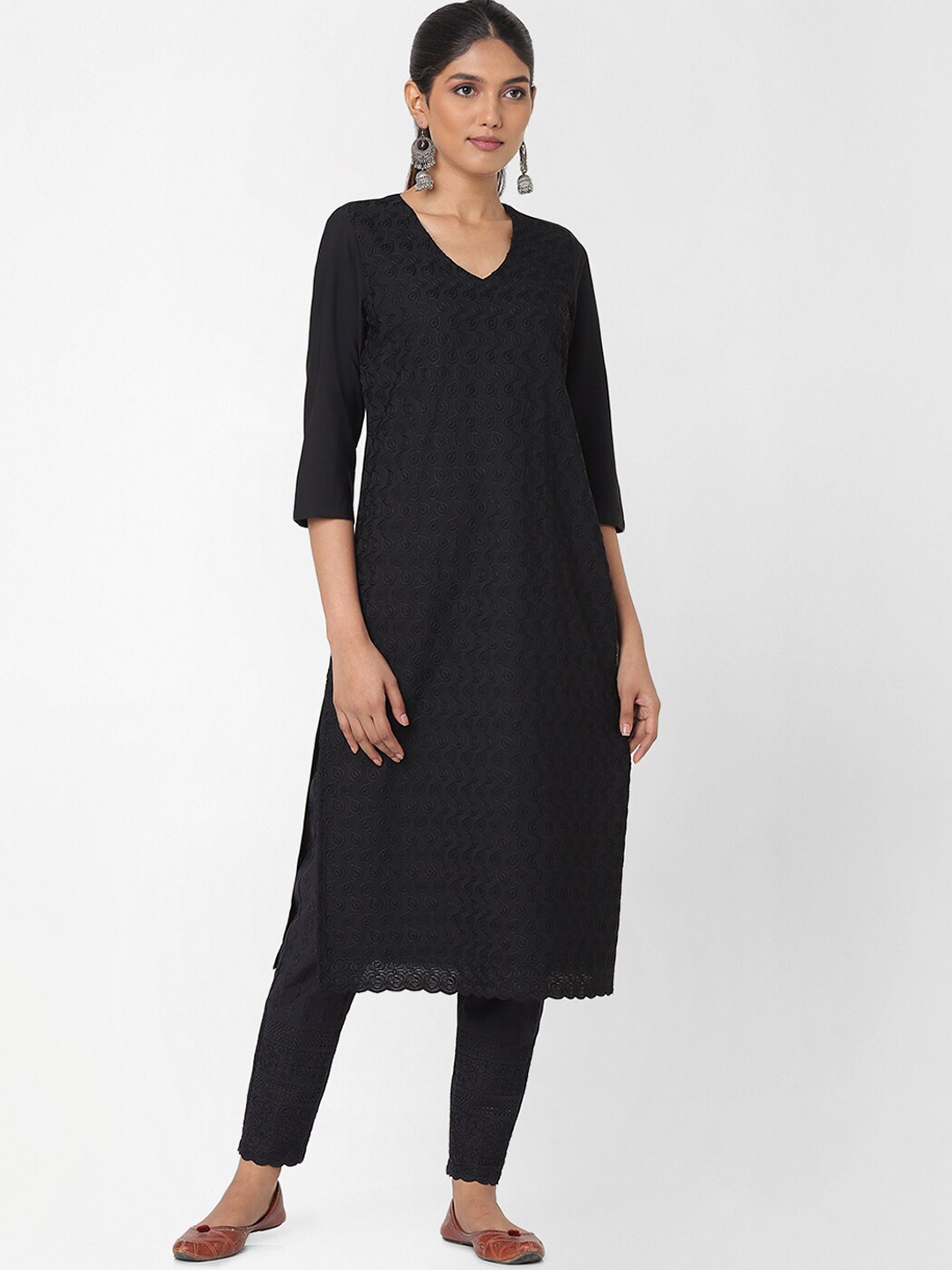 Naari Women Black Ethnic Motifs Embroidered Crepe Kurta