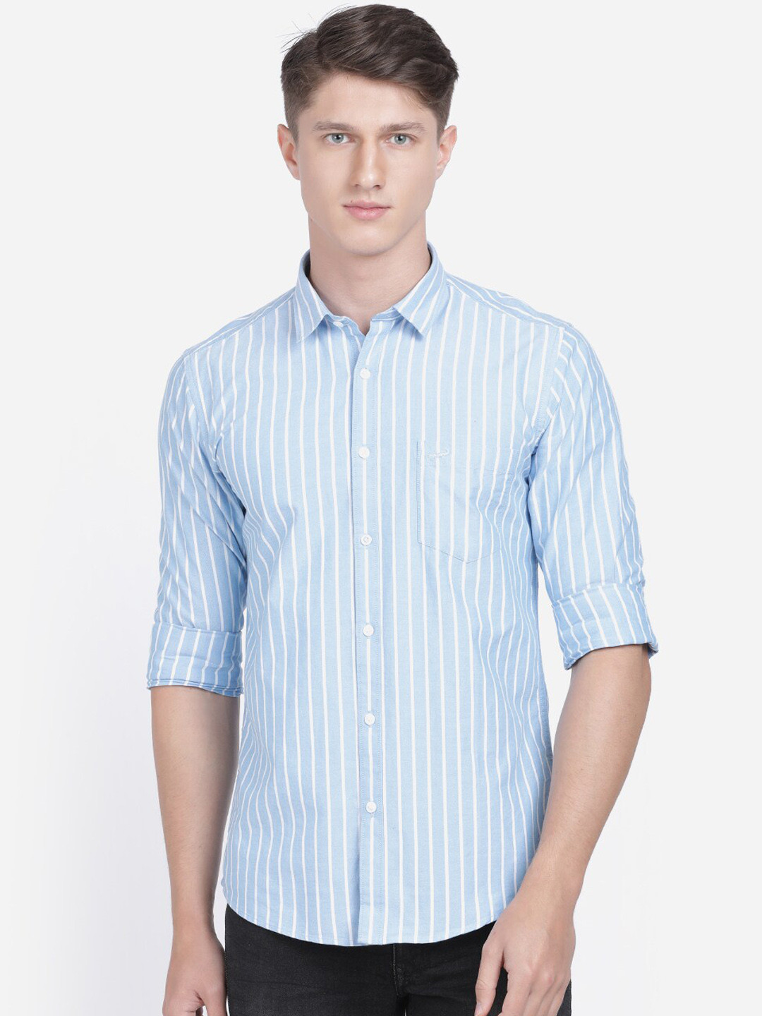 

Crocodile Men Blue & White Slim Fit Striped Casual Shirt
