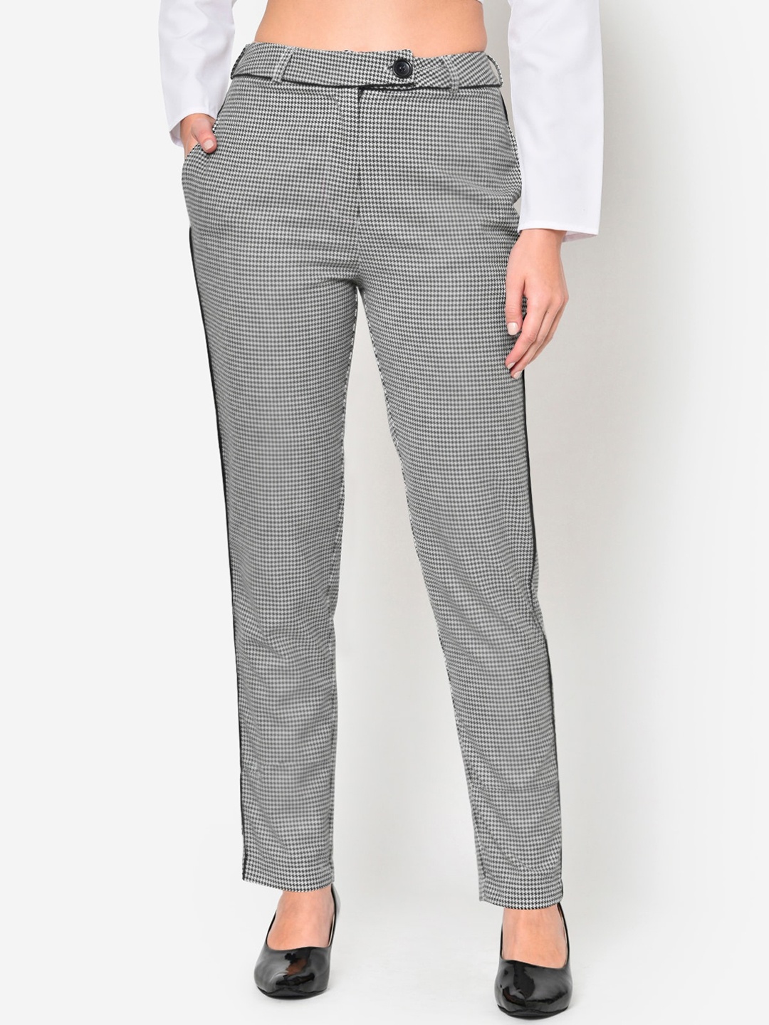 Martini Women Black Straight Fit Solid Formal Trousers