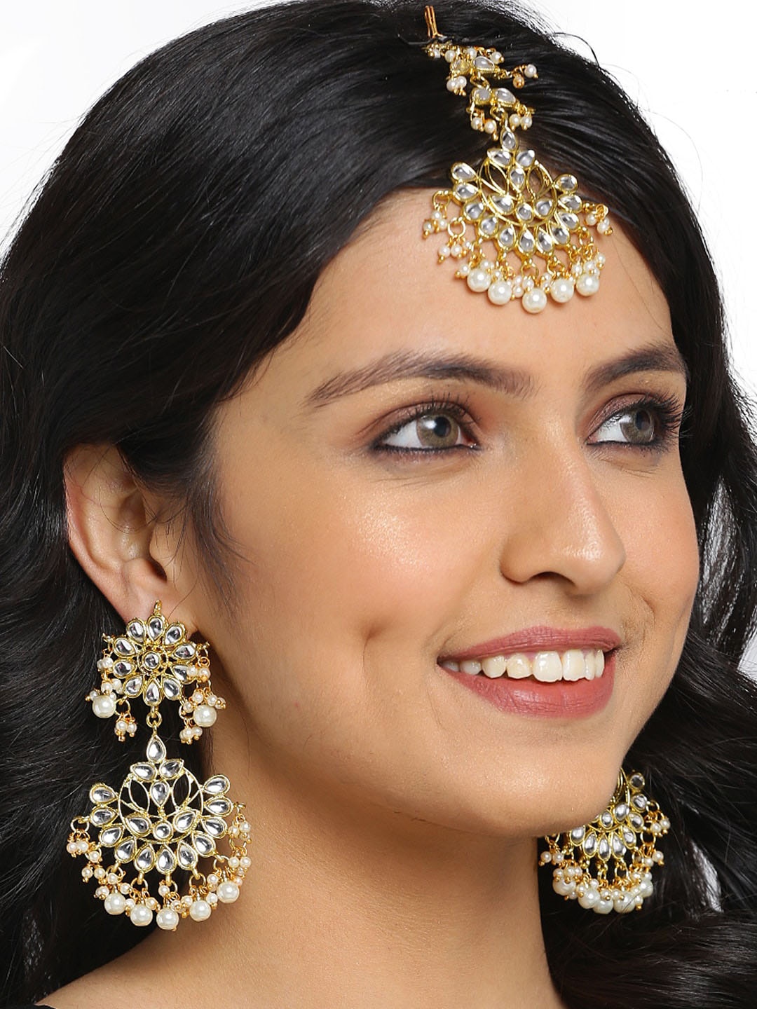

Shining Diva Gold-Plated White Kundan-Studded & Beaded Antique Jewellery Set