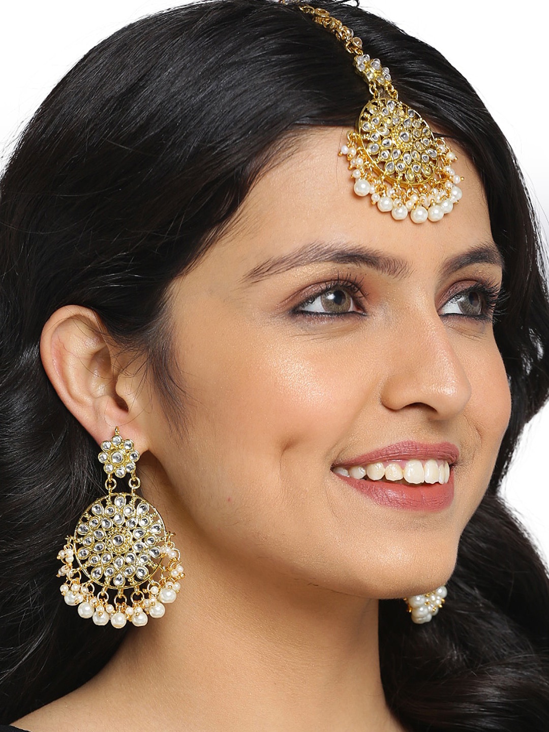 

Shining Diva Gold-Plated & White Kundan Studded & Beaded Jewellery Set