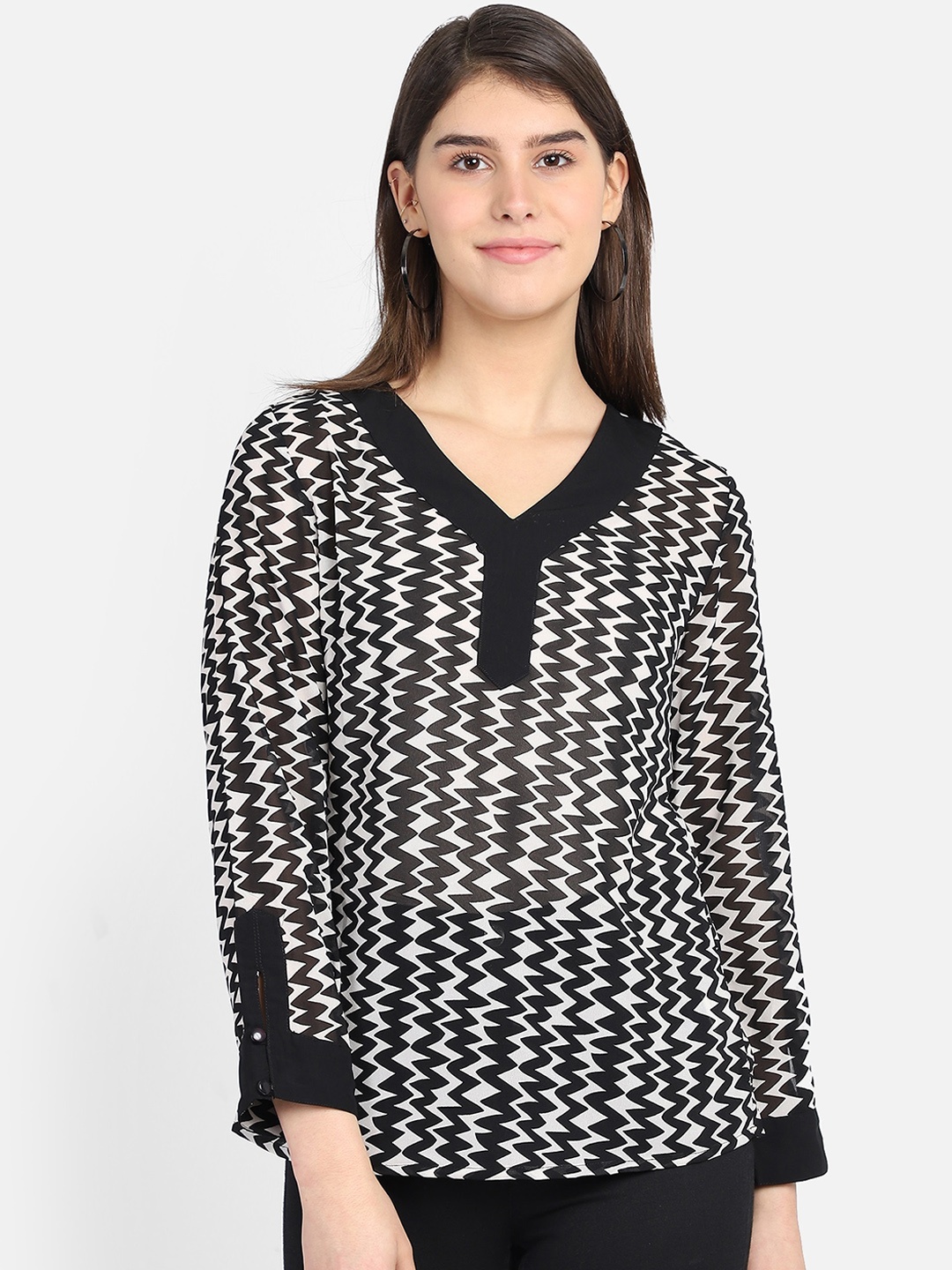 

Yaadleen Black & White Printed Georgette Top