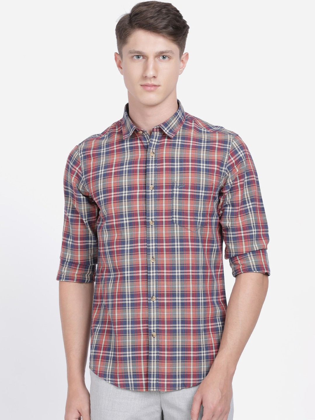 

Crocodile Men Blue & Red Slim Fit Checked Casual Shirt