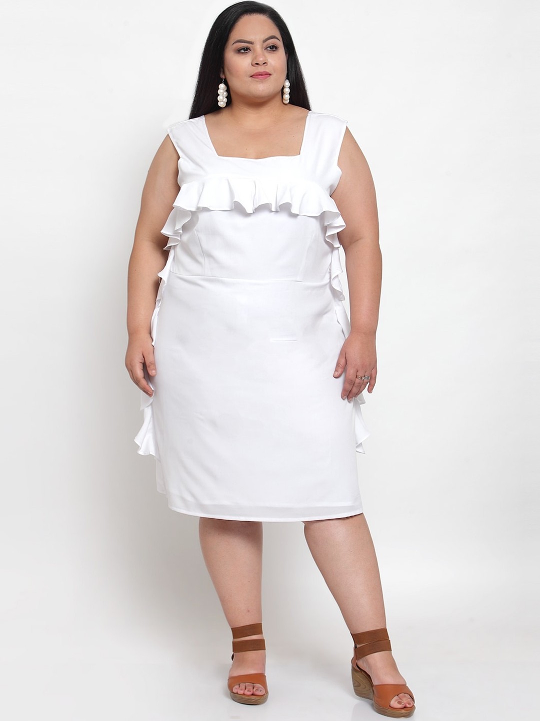

Flambeur Women White Solid Sheath Dress