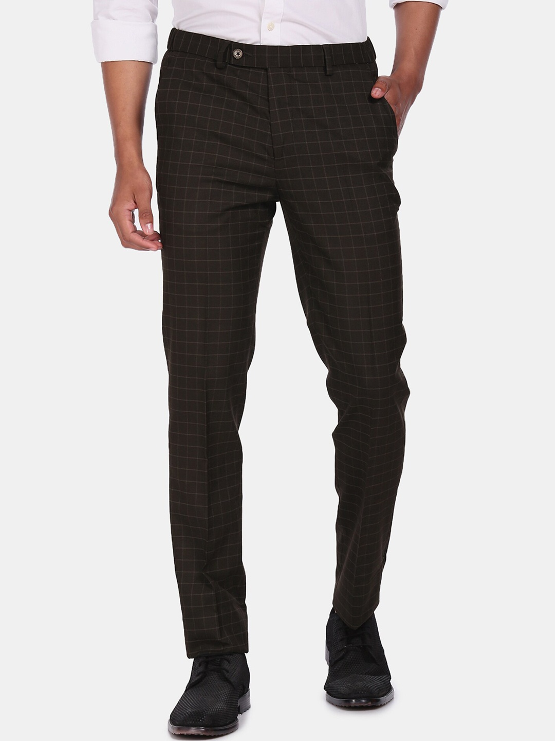 

Arrow New York Men Brown Regular Fit Checked Formal Trousers