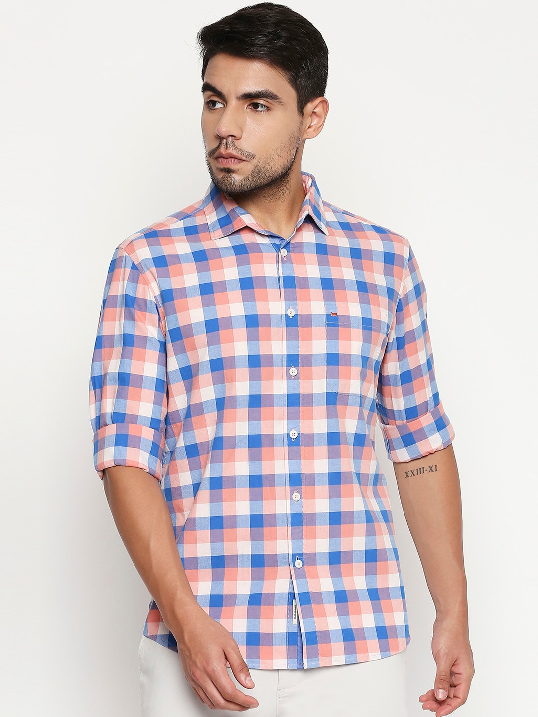 Basics Men Pink & Blue Slim Fit Checked Casual Shirt