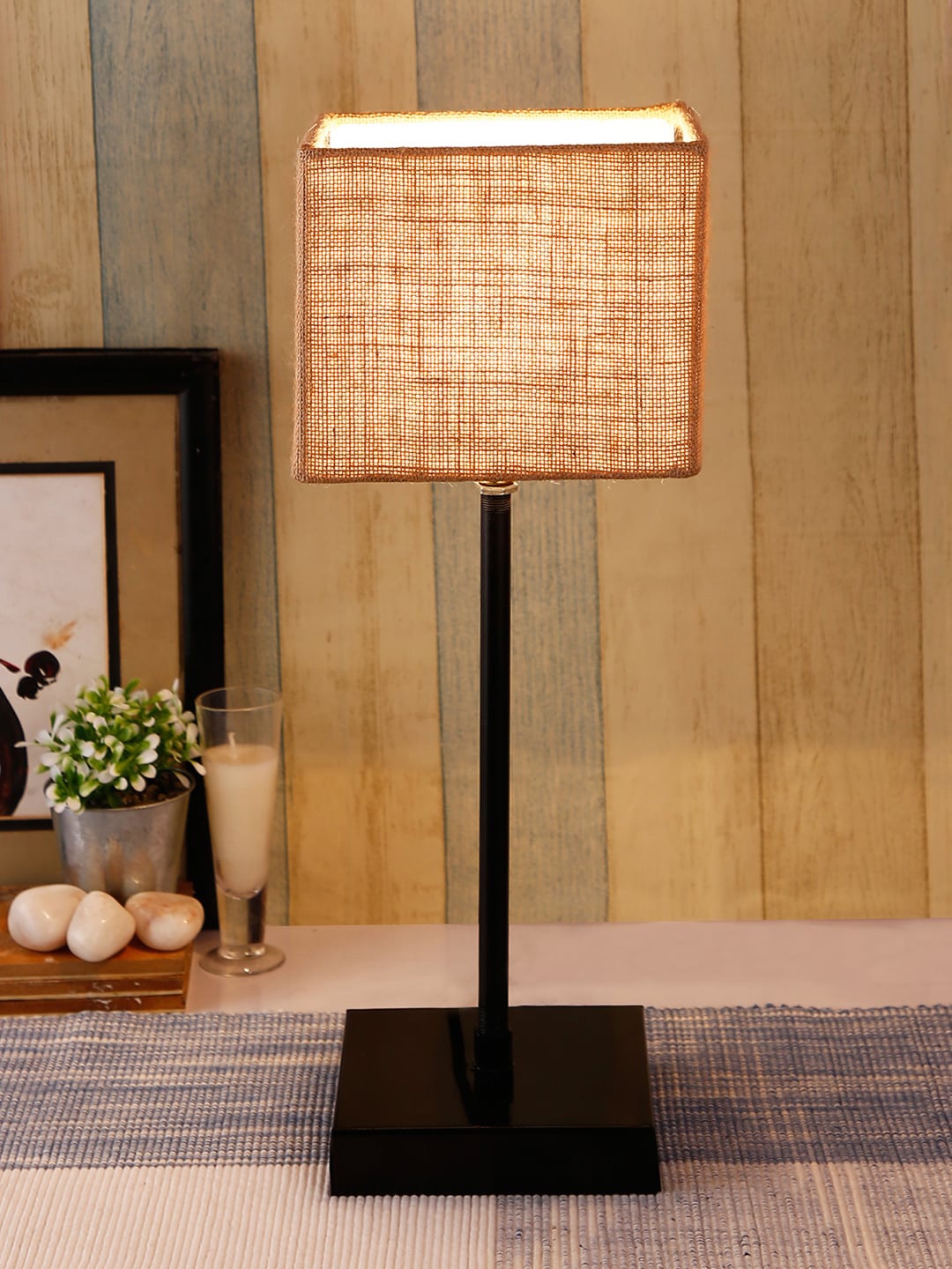 

Devansh Beige & Black Solid Contemporary Handcrafted Buffet Table Lamp