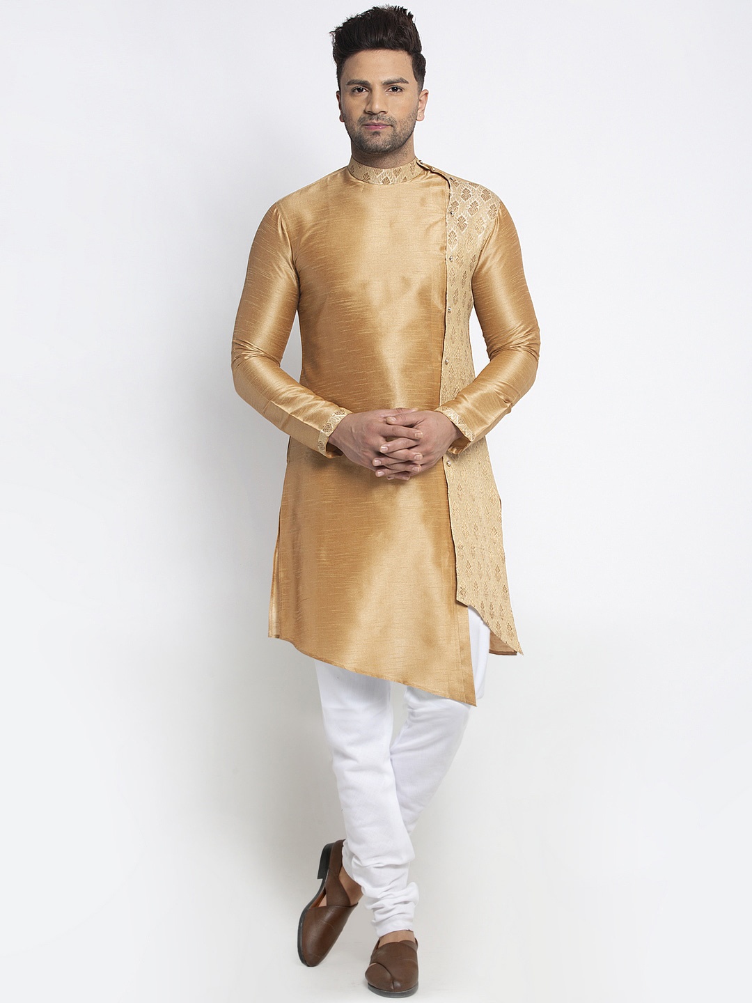 

TREEMODA Men Gold-Toned & White Solid Brocade Kurta with Churidar
