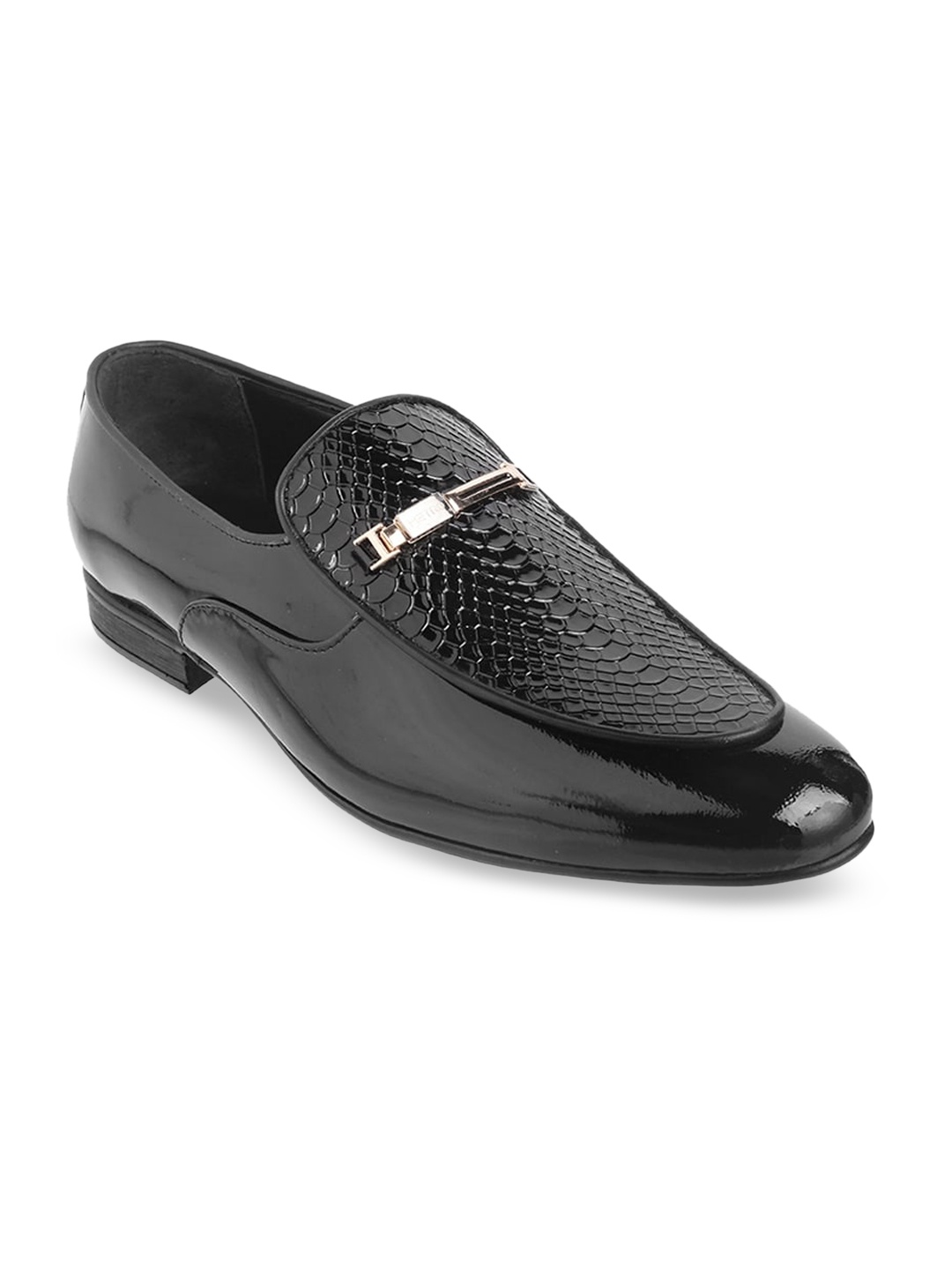 

Metro Men Black Textured Leather Formal Loafers