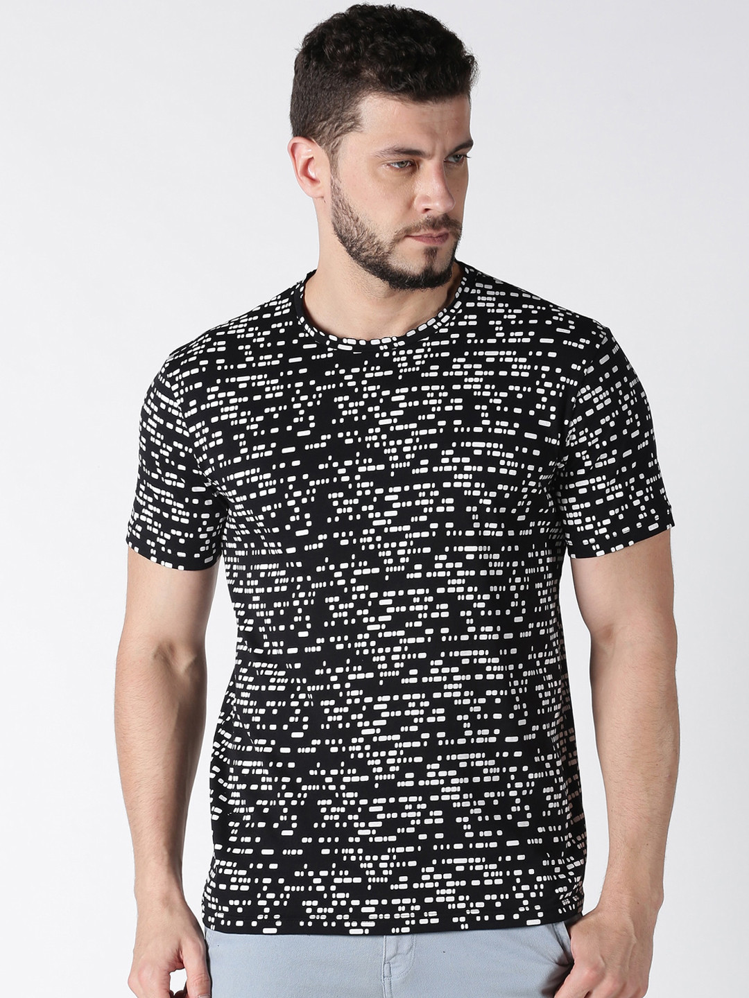 

UrGear Men Black Printed Round Neck T-shirt