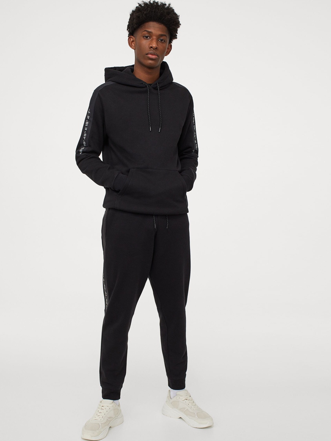 

H&M Men Black Side-panel joggers