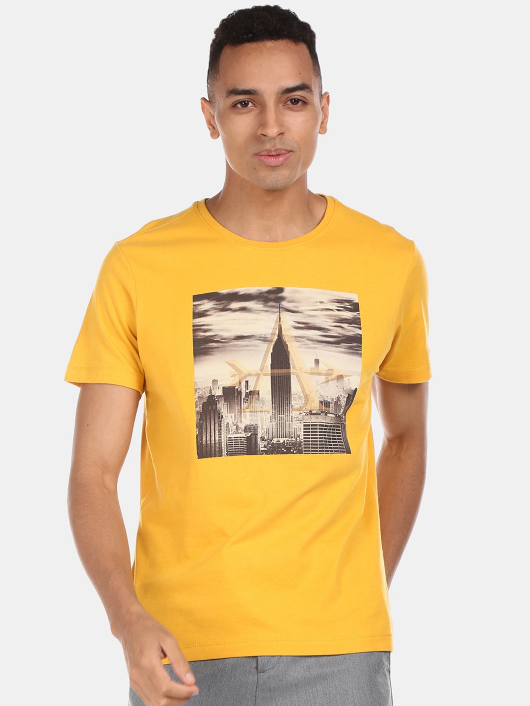 

Arrow Sport Men Yellow Printed Round Neck Pure Cotton T-shirt