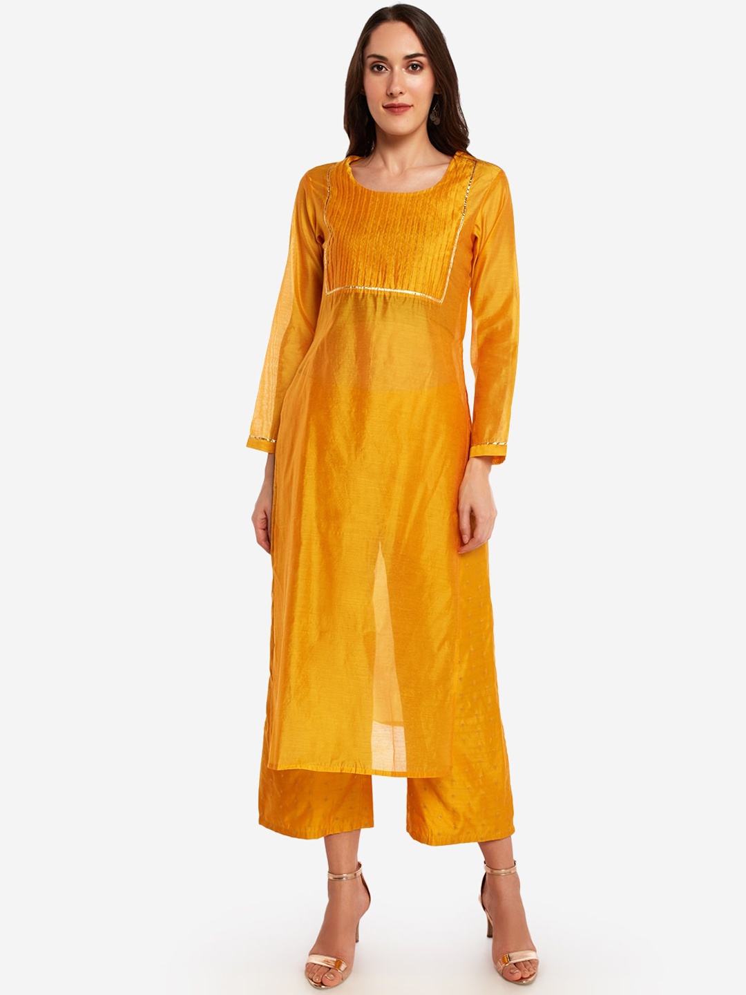 

Desi Weavess Women Mustard Yellow Chanderi Pleated Kurta
