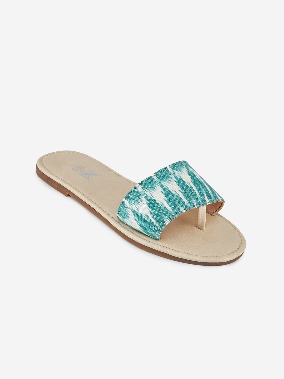 

THE MADRAS TRUNK Women Beige Textured Open Toe Flats