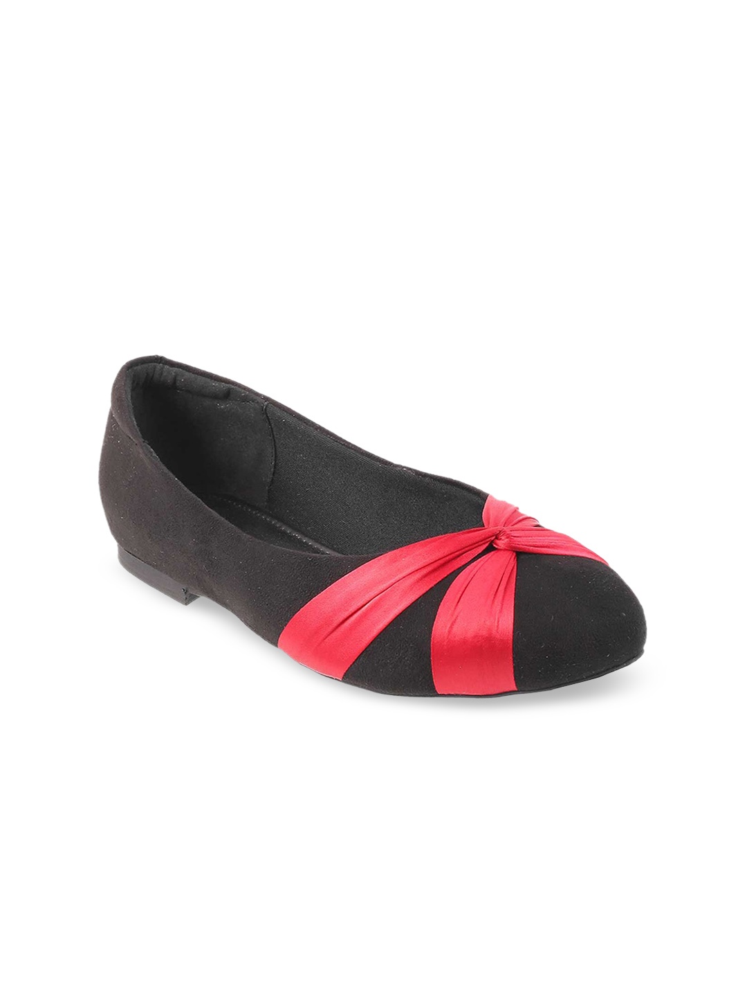 

Metro Women Black Colourblocked Ballerinas