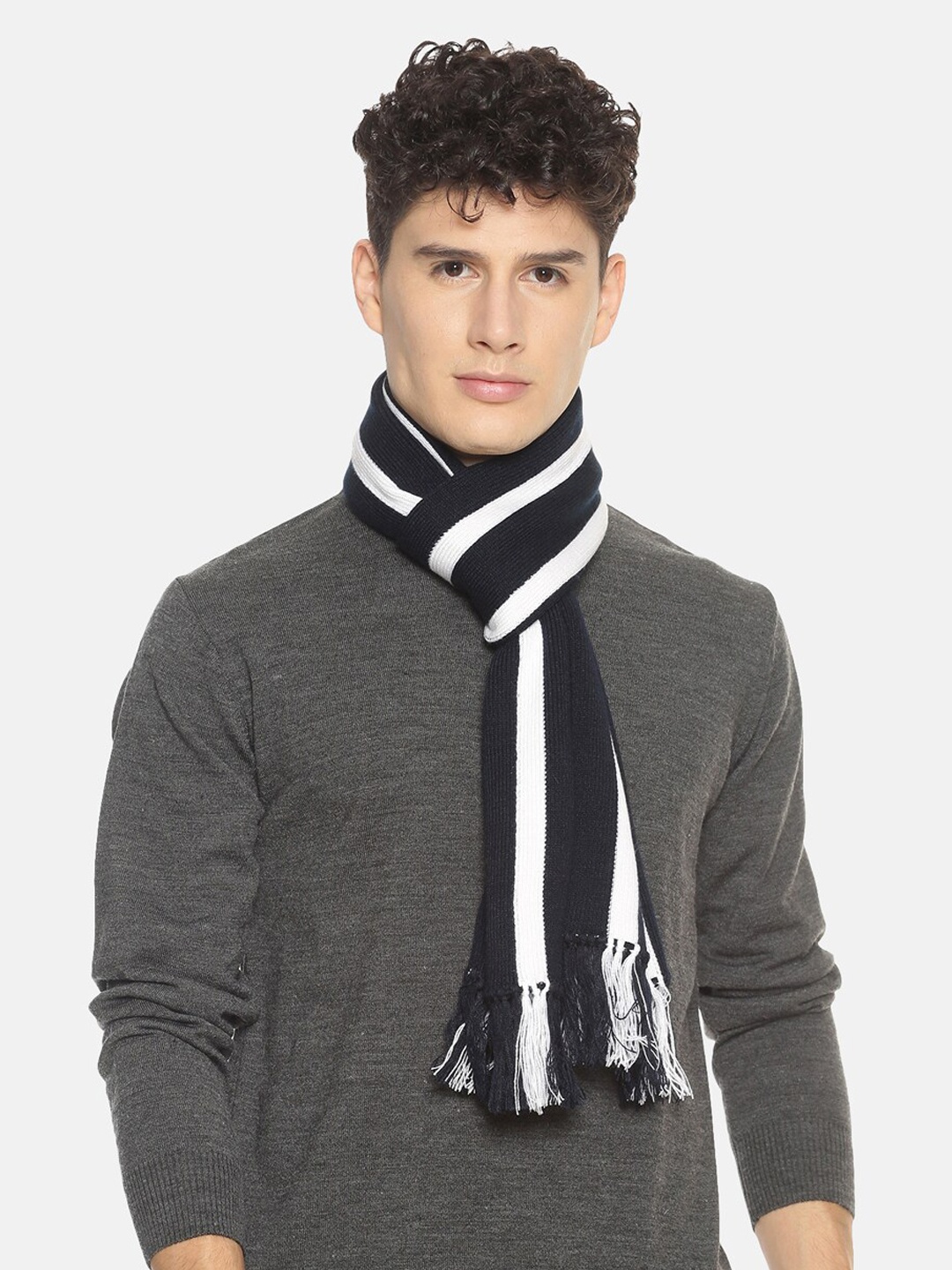 

513 Men Navy Blue & White Striped Knitted Muffler