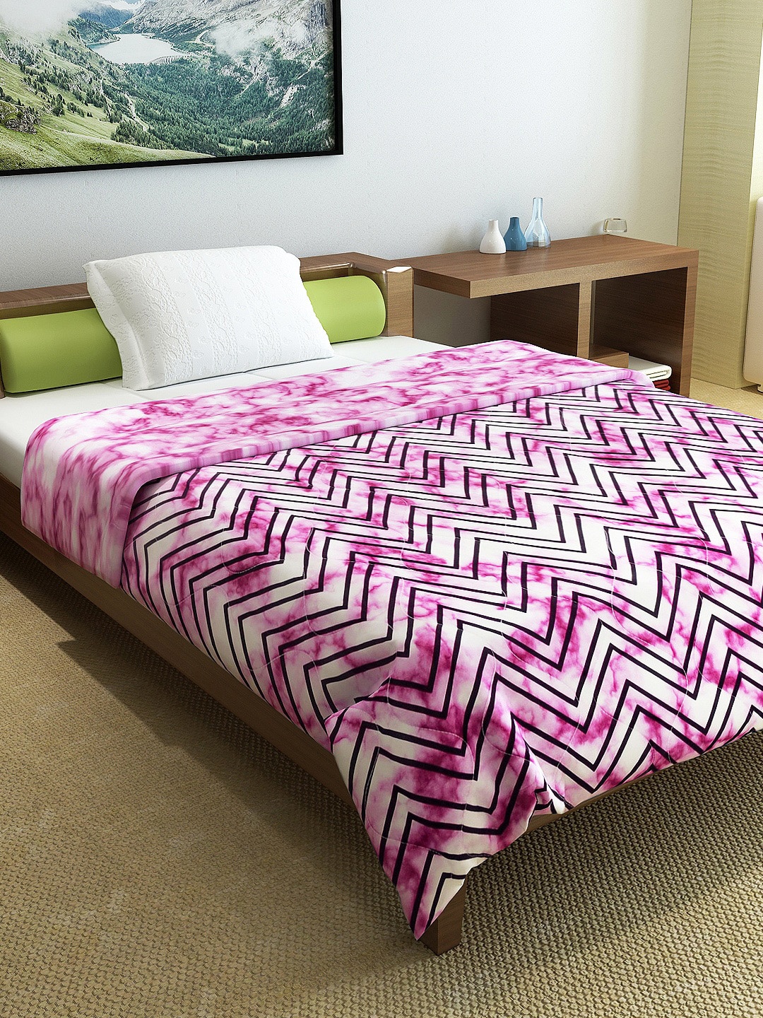 

Divine Casa Pink & White Geometric Mild Winter 120 GSM Single Bed Comforter