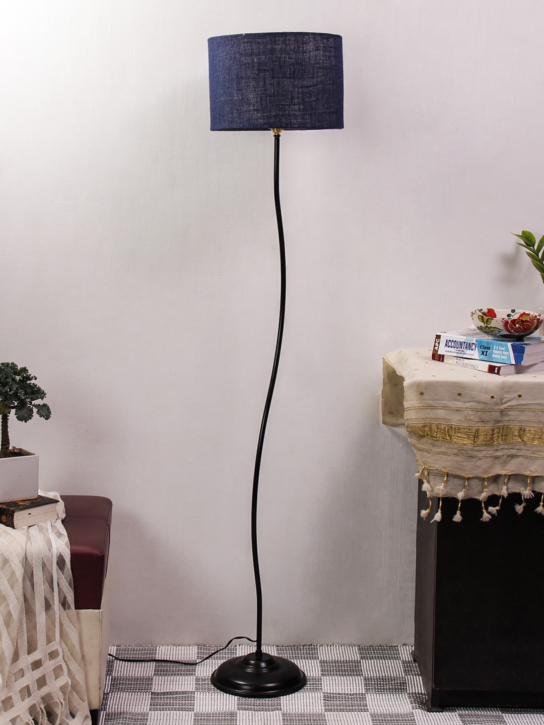 

Devansh Blue Solid Contemporary Club Lamp