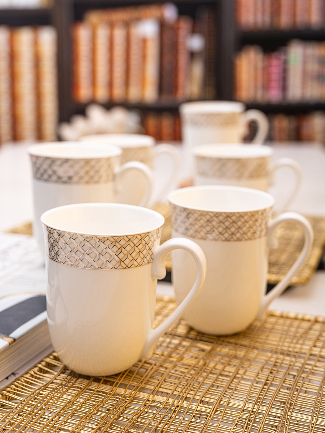 

White Gold Set of 6 White Printed Porcelain Mugs Set