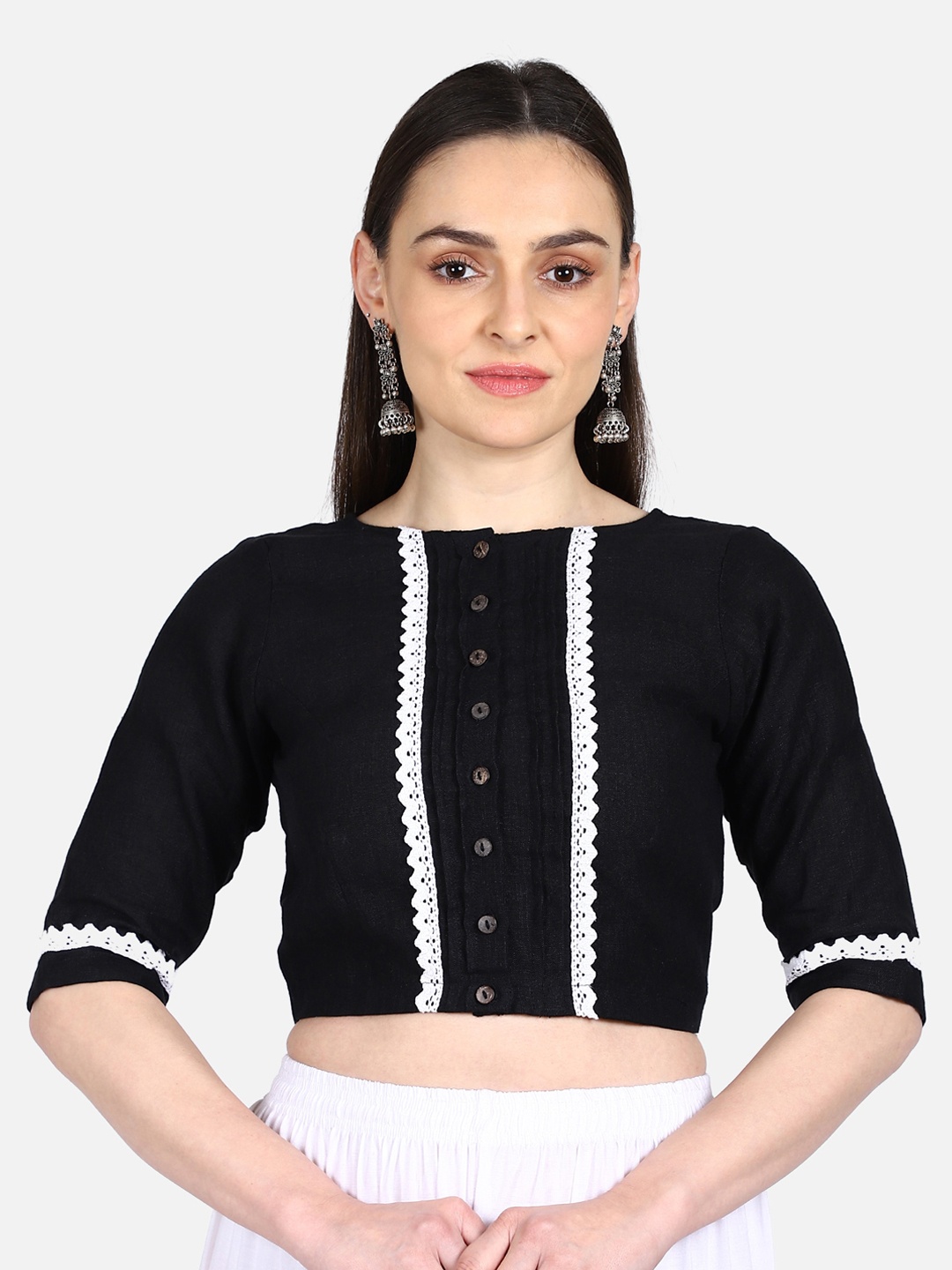 

THE WEAVE TRAVELLER Women Black & White Solid Saree Blouse