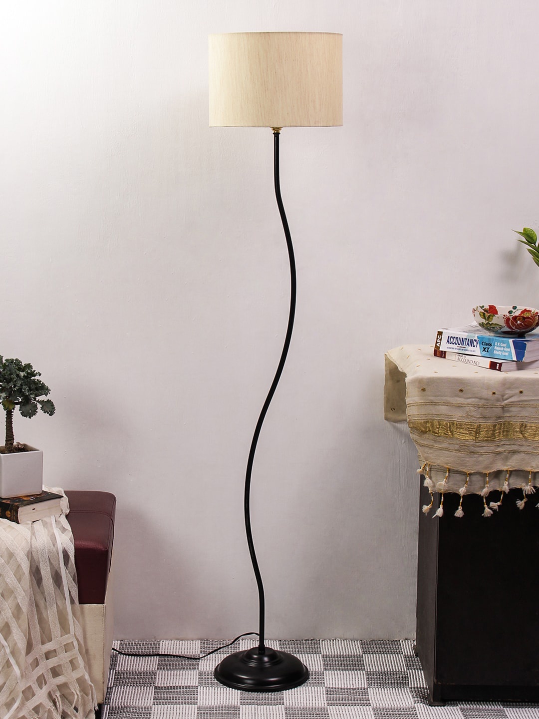 

Devansh Off-White & Black Solid Contemporary Club Lamp