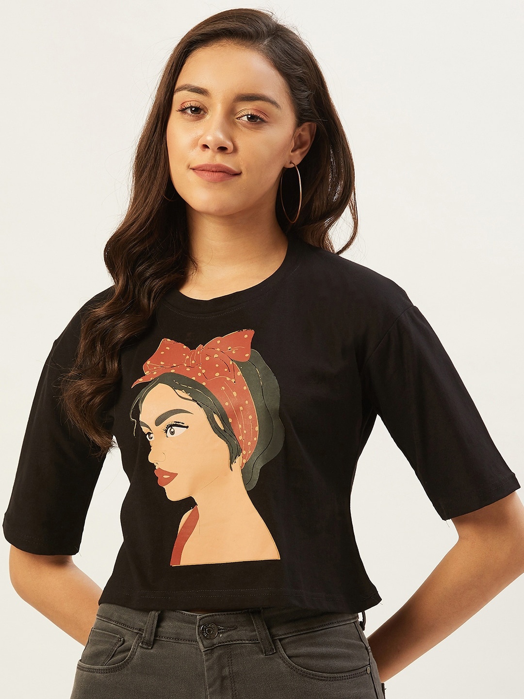 

ANVI Be Yourself Women Black Printed Round Neck T-shirt