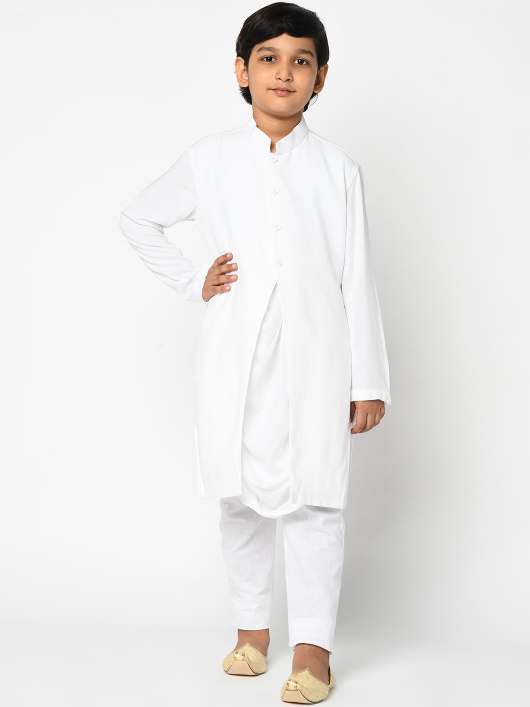 

DEYANN Boys White Solid Kurta with Pyjamas