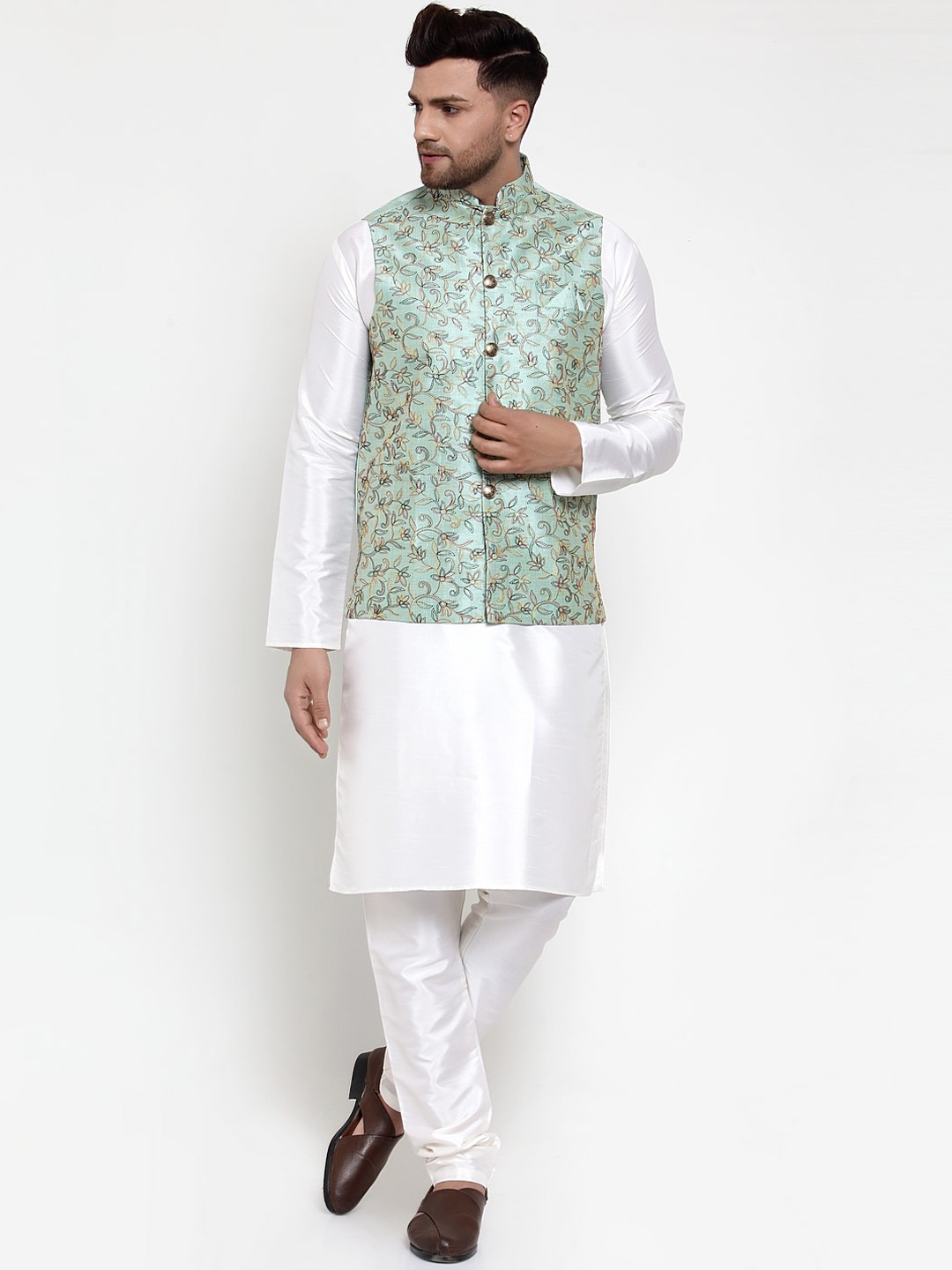 

Jompers Men Green & White Printed Kurta with Pyjamas