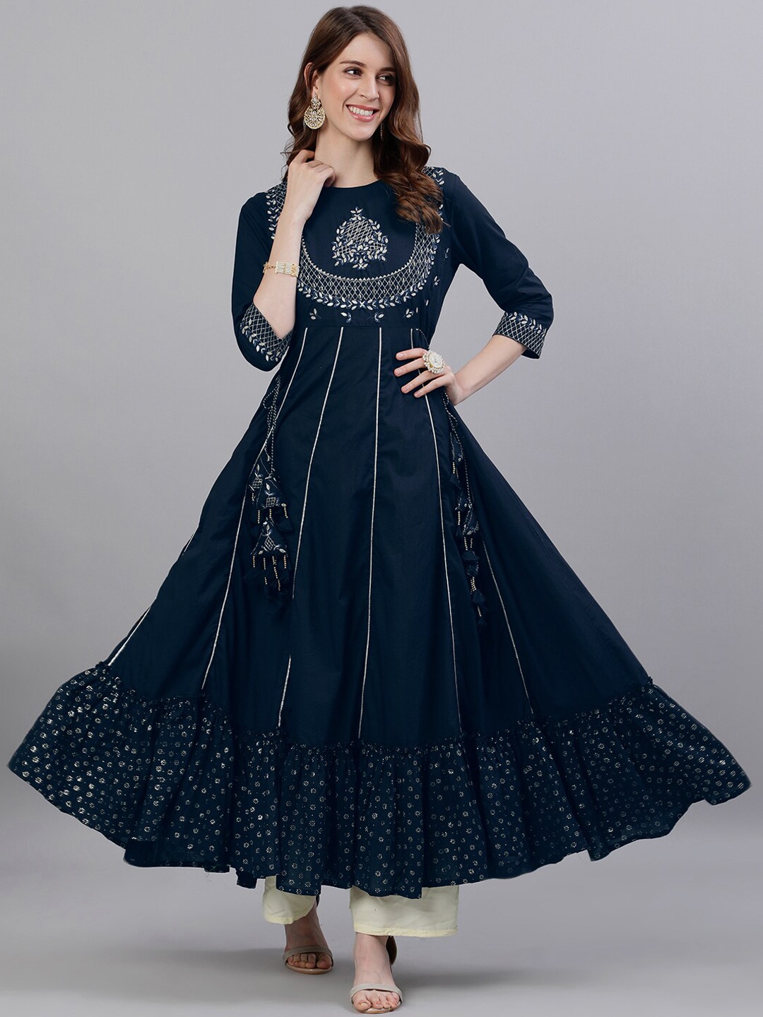 

Ishin Women Navy Blue Embellished Anarkali Kurta