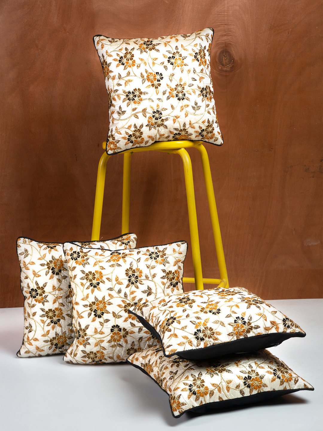 

HOSTA HOMES Cream-Coloured Set of 5 Floral Square Cushion Covers