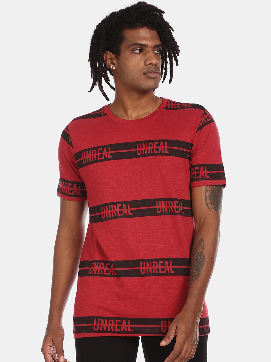 

Colt Men Red Striped Round Neck Cotton T-shirt