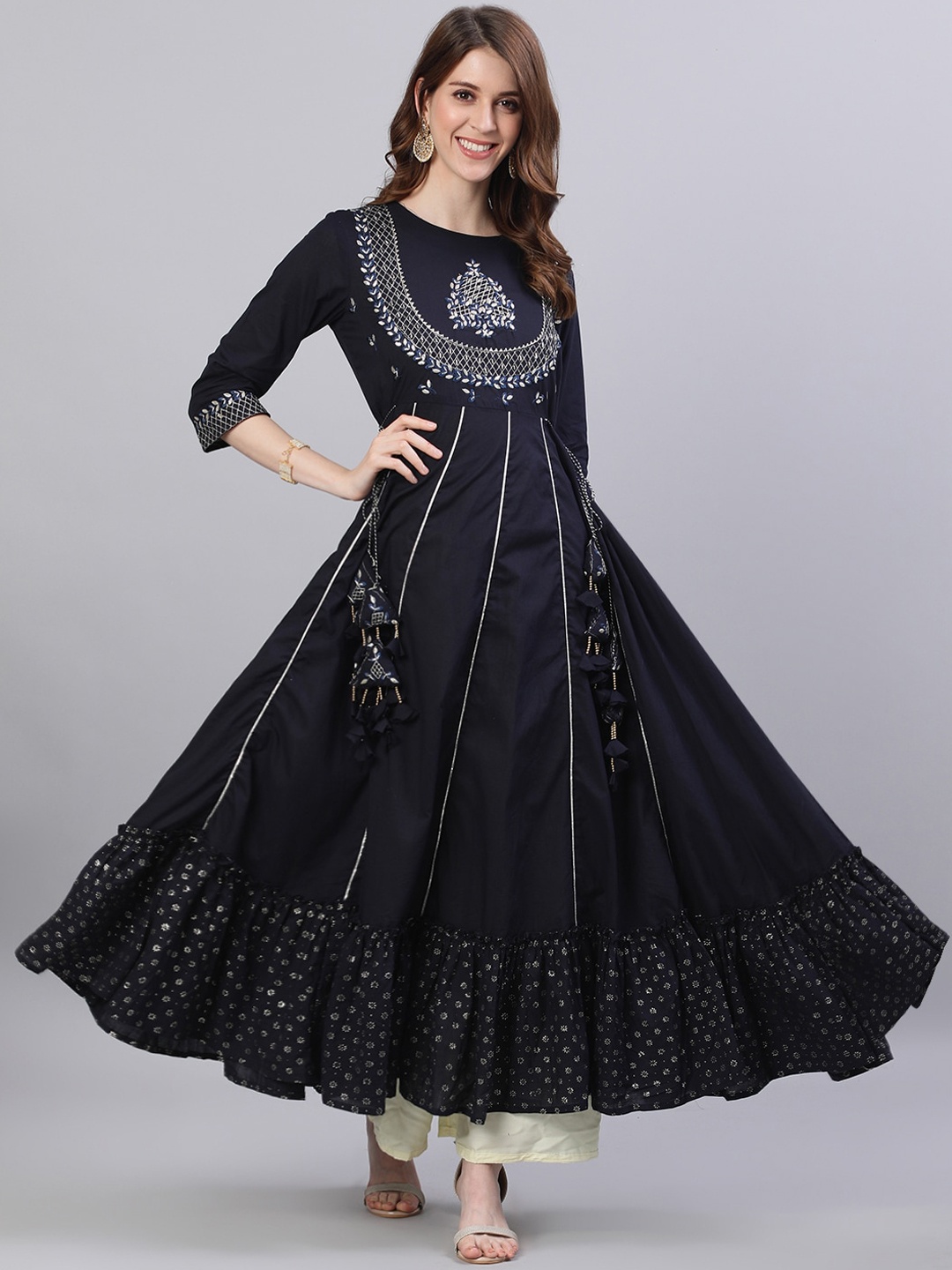 

Ishin Women Navy Blue Embroidered Anarkali Kurta