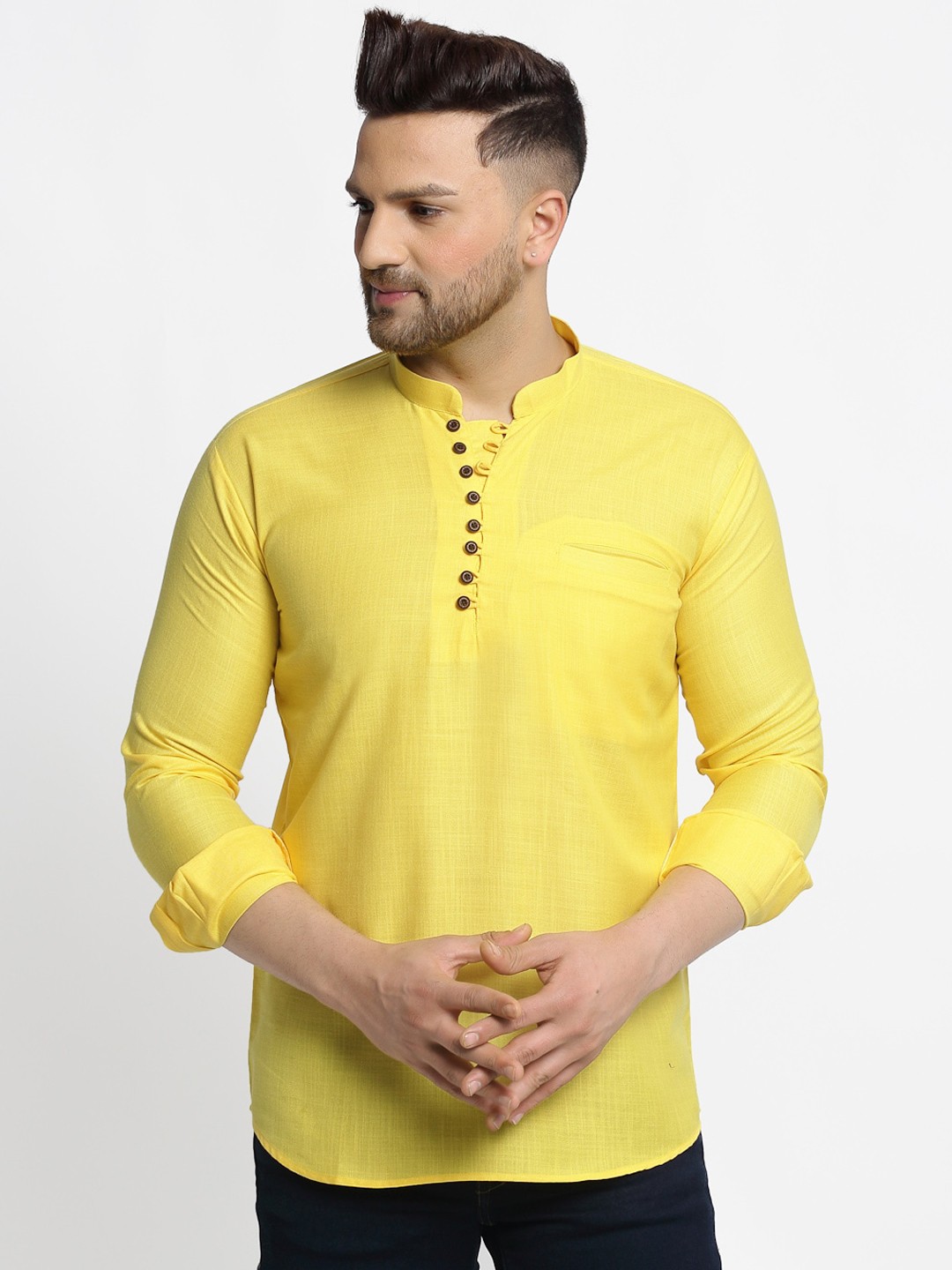 

Jompers Men Yellow Solid Straight Kurta