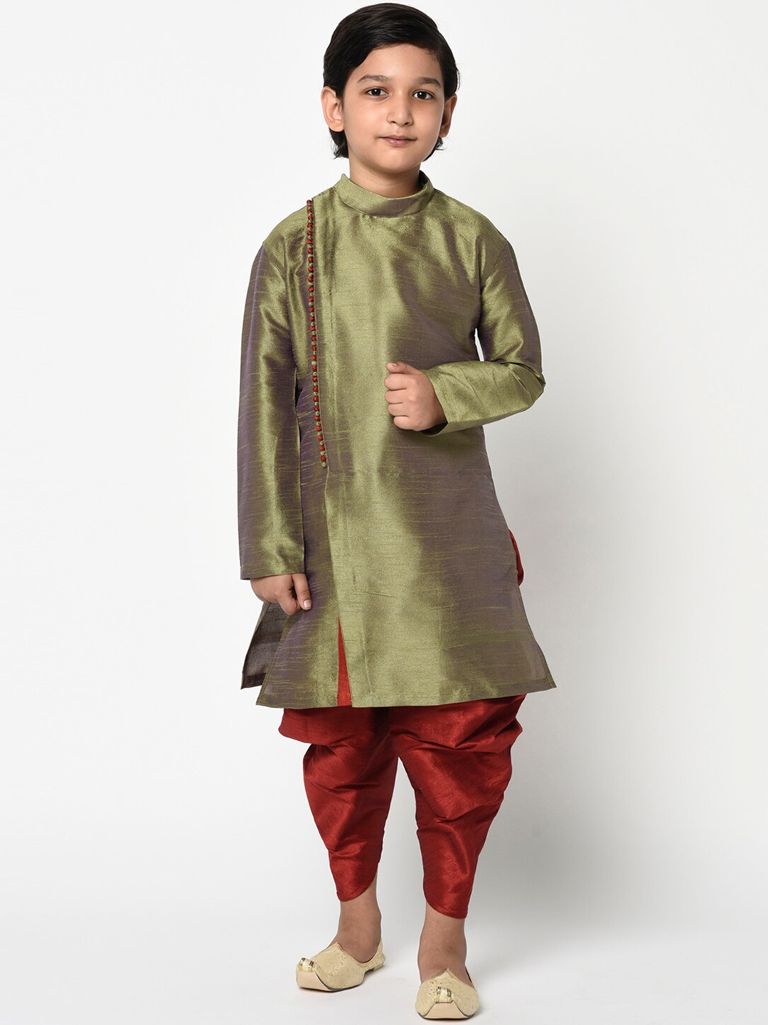 

DEYANN Boys Olive Green & Red Solid Kurta with Dhoti Pants & Dupatta