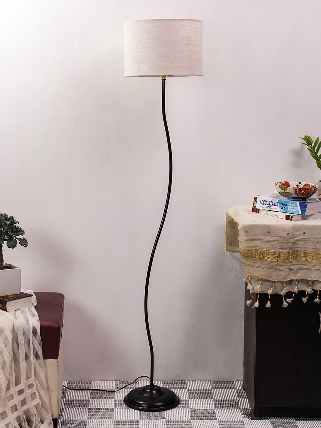 

Devansh Beige Solid Contemporary Club Lamp