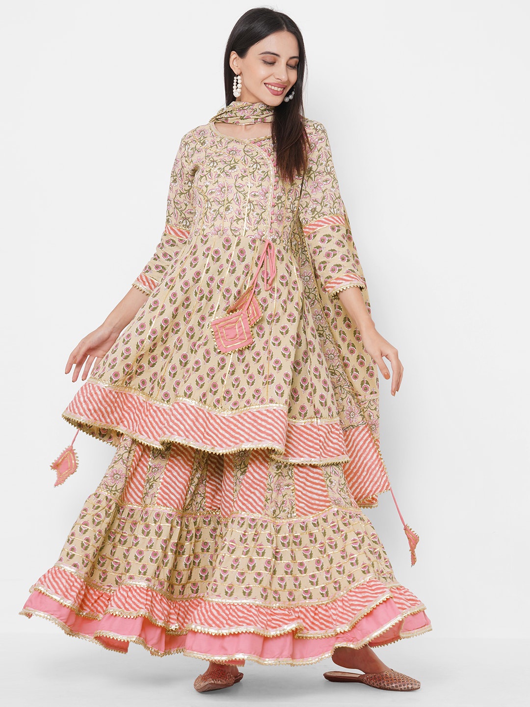 

FASHOR Women Beige & Pink Printed Kurti with Sharara & Dupatta