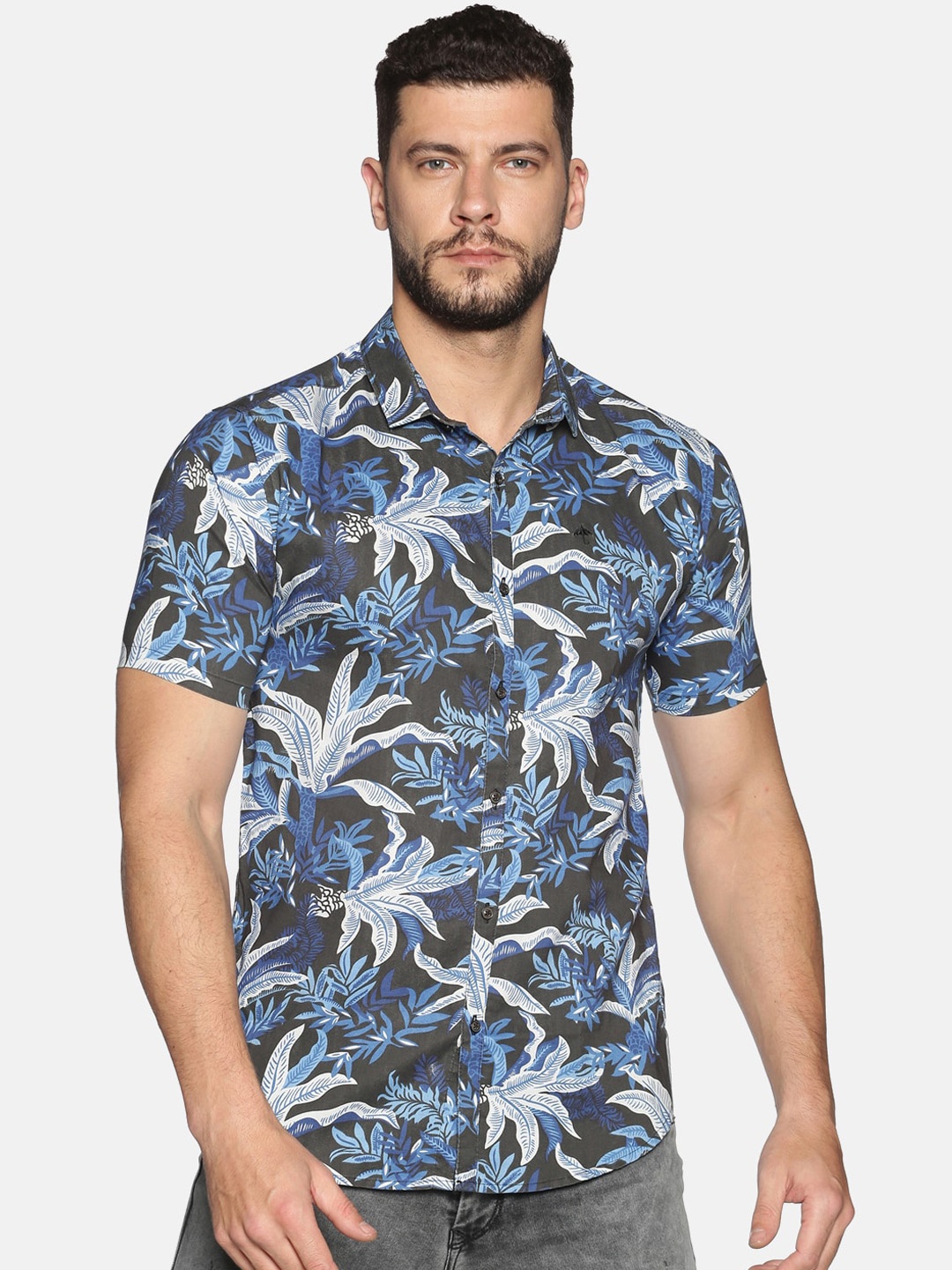 

SHOWOFF Men Black Slim Fit Printed Casual Shirt