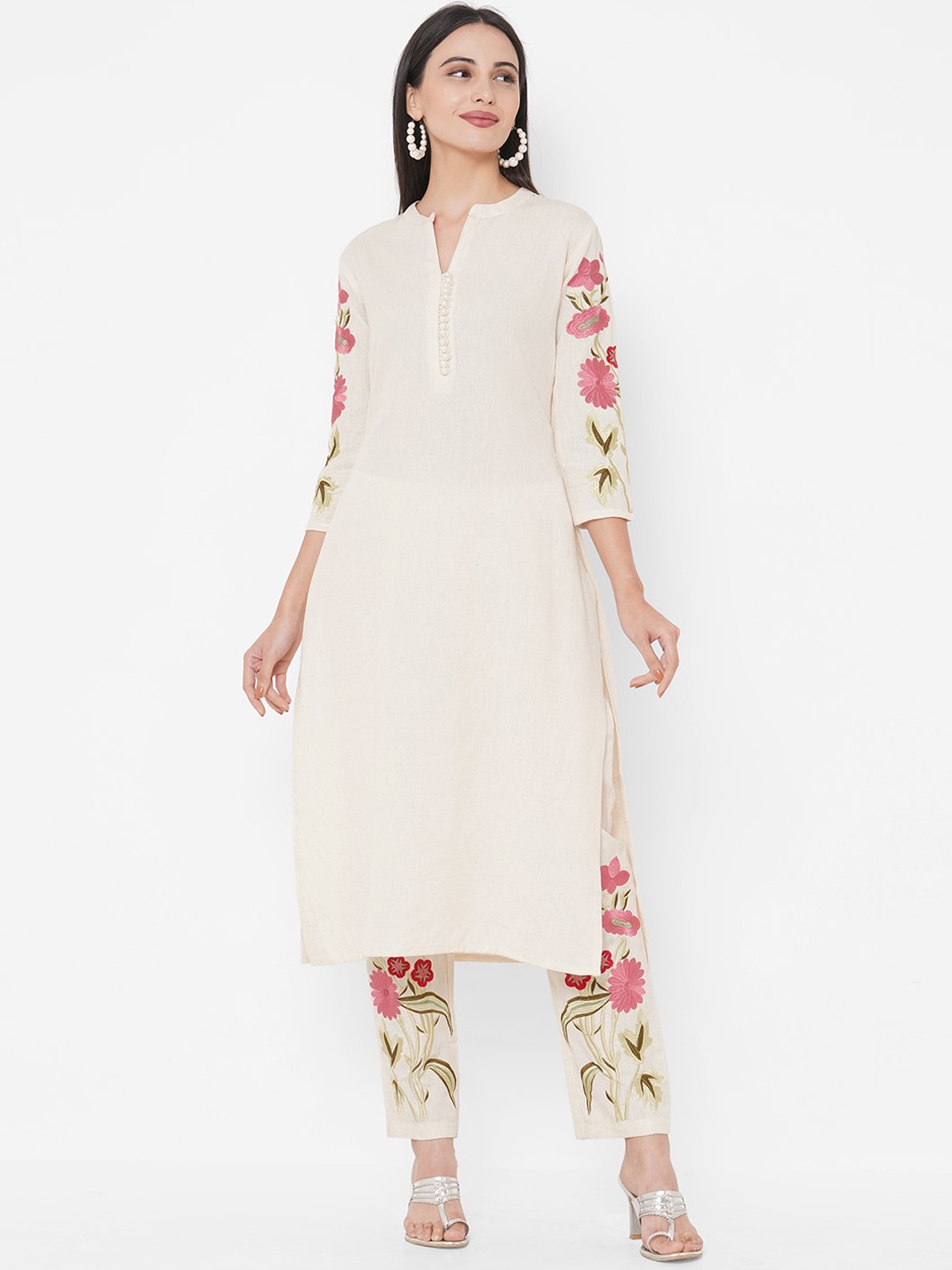 

FASHOR Women Off-White Embroidered Kurta with Trousers