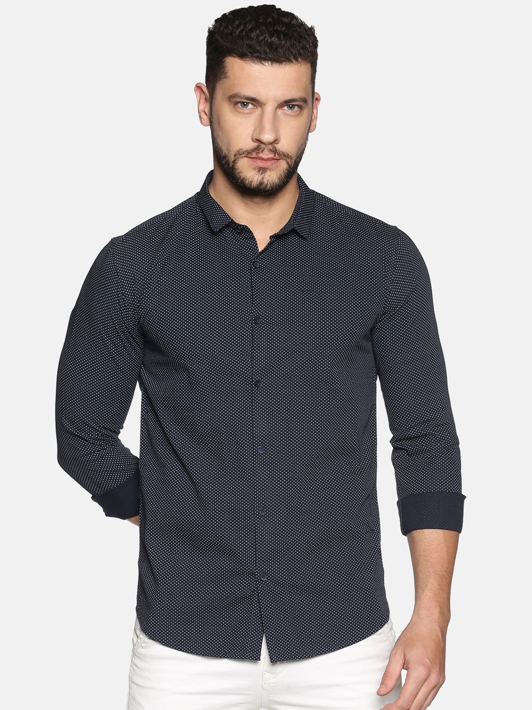 

SHOWOFF Men Navy Blue & Off-White Slim Fit Printed Casual Shirt