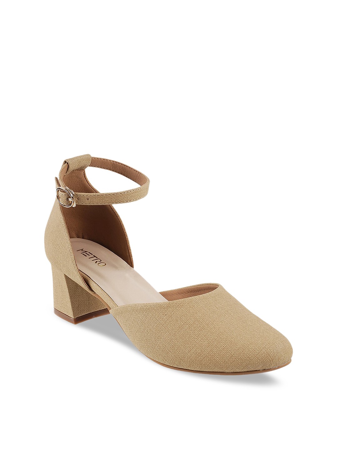 

Metro Women Beige Solid Pumps