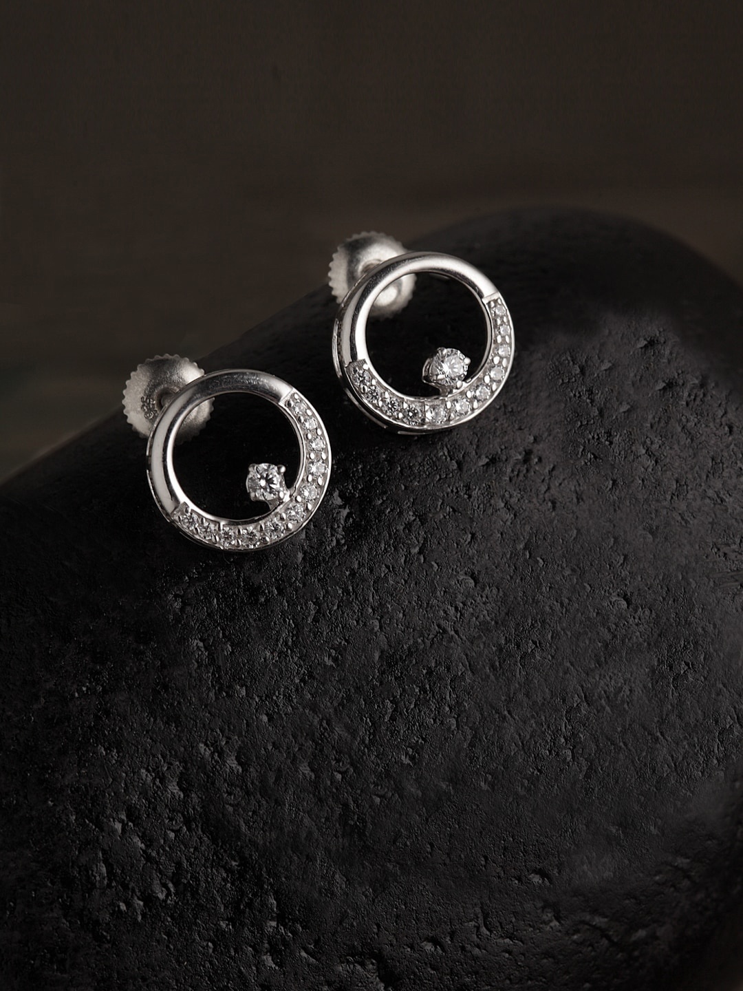 

Clara 92.5 Pure Sterling Silver Swiss Zirconia Circular Studs