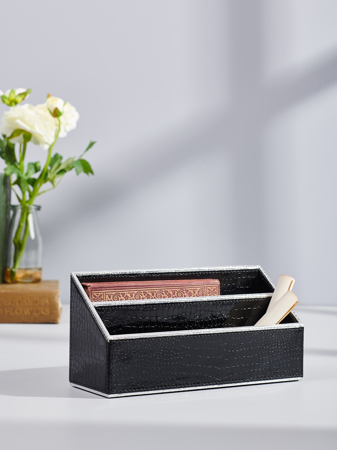 

Pure Home and Living Black & Silver-Color Textured Envelope Holder