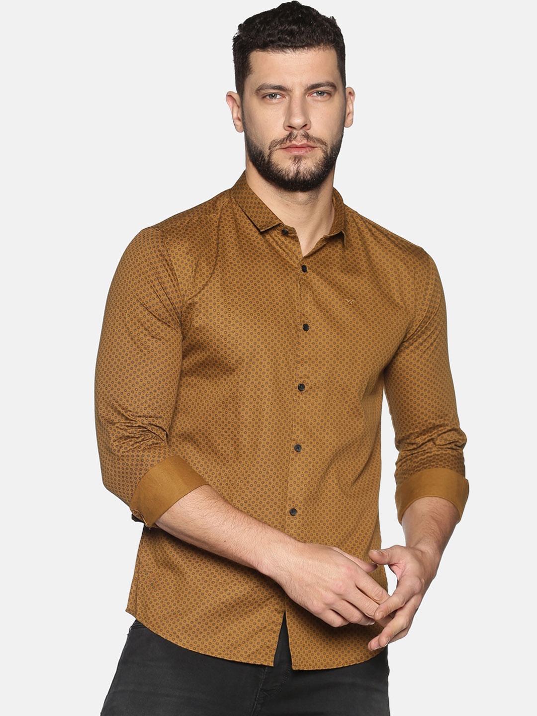 

SHOWOFF Men Khaki Slim Fit Printed Casual Shirt