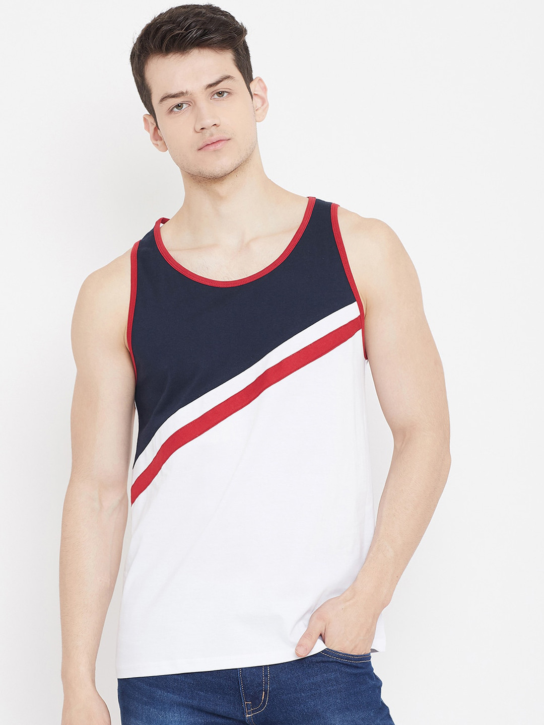 

Rodzen Men White & Navy Blue Colourblocked Round Neck T-shirt
