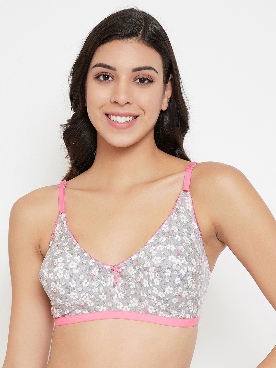 

Clovia Grey & White Printed Non-Wired Non Padded T-shirt Bra BR0185V0532B