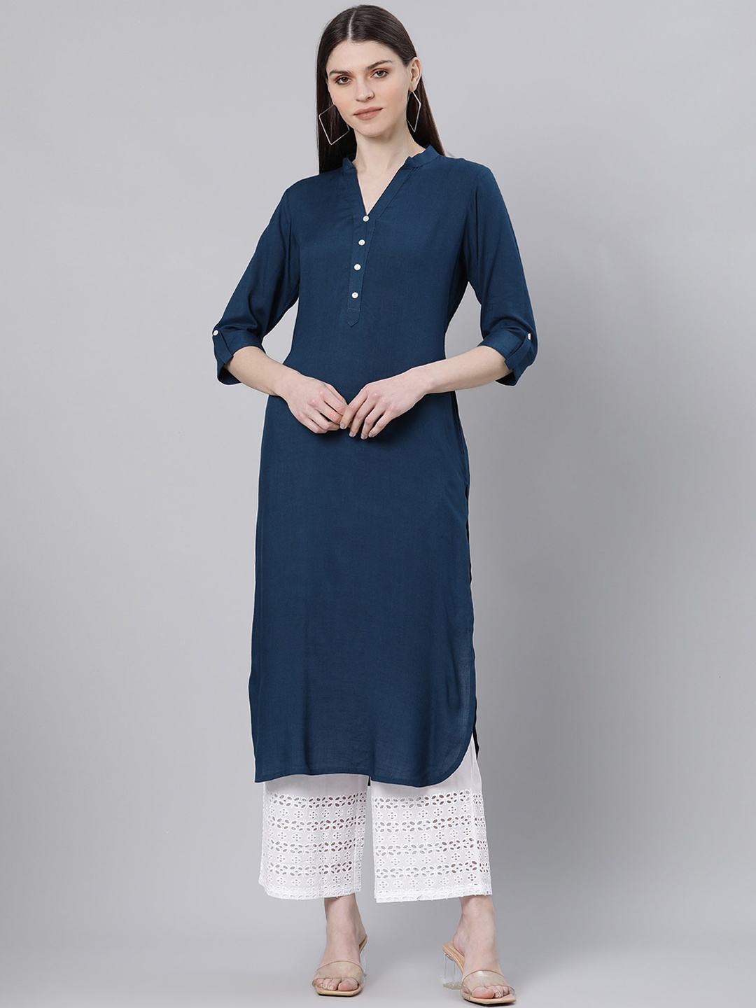 

Gerua By Libas Women Blue Solid Thread Work Kurta