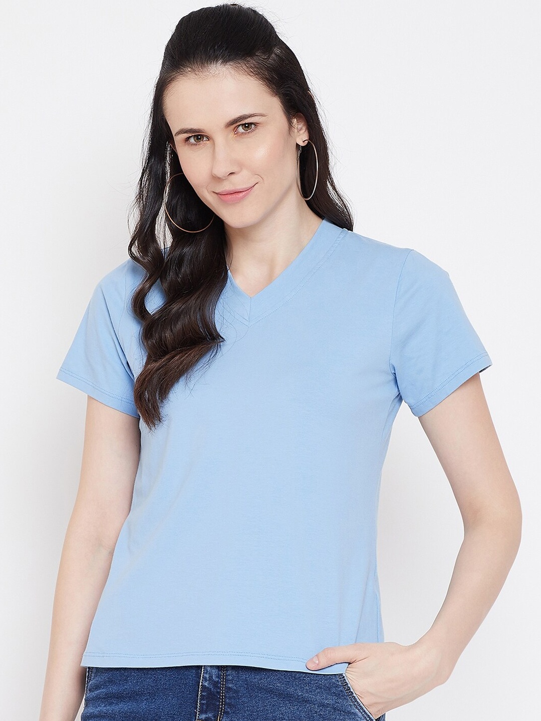

Imfashini Women Blue Solid V-Neck T-shirt