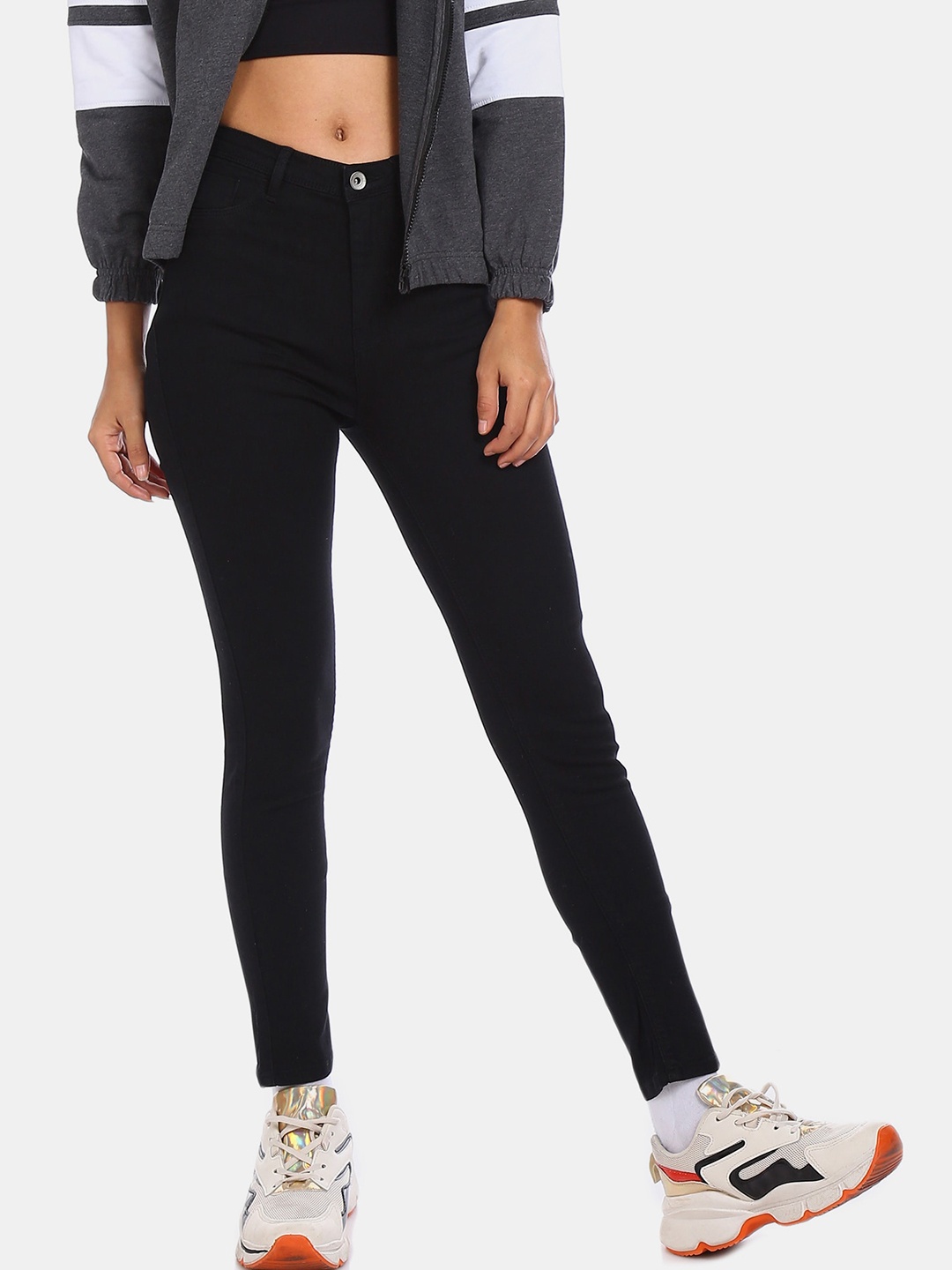 

Flying Machine Women Black Solid Slim-Fit Denim Jeggings