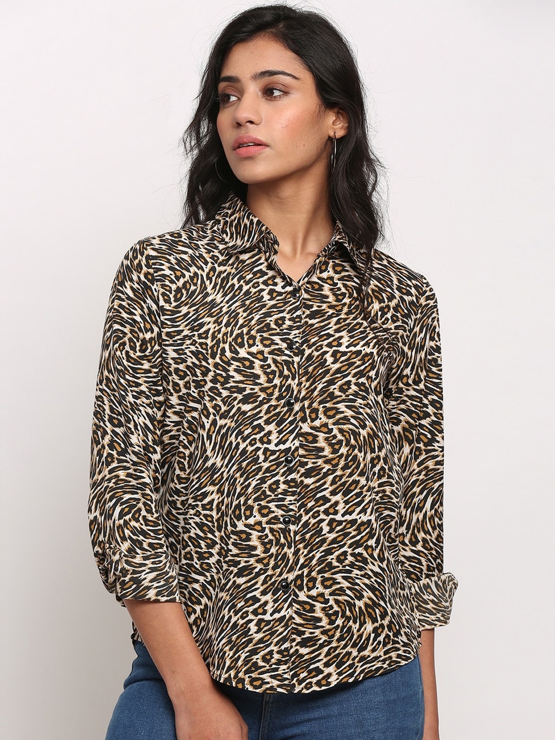 

Slenor Women Brown & Yellow Regular Fit Printed Casual Shirt