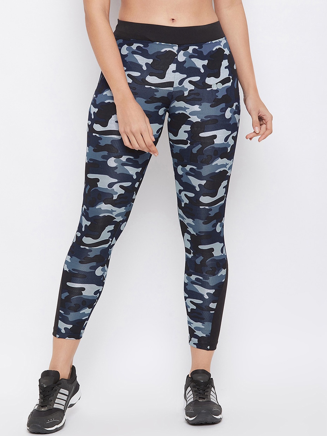 

Clovia Camouflage Print Activewear Ankle-Length Tights, Multi